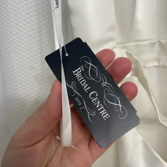 LOVLEY evening gown wedding gown - Picture 11 of 12